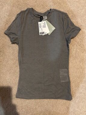 Divided Women's Short Sleeve Crew Tee - Gray